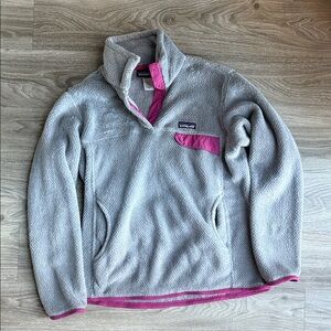 Patagonia Gray and Pink quarter snap fleece